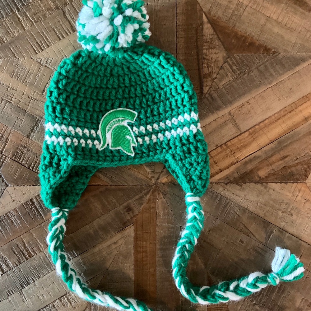 Crochet Michigan state hat